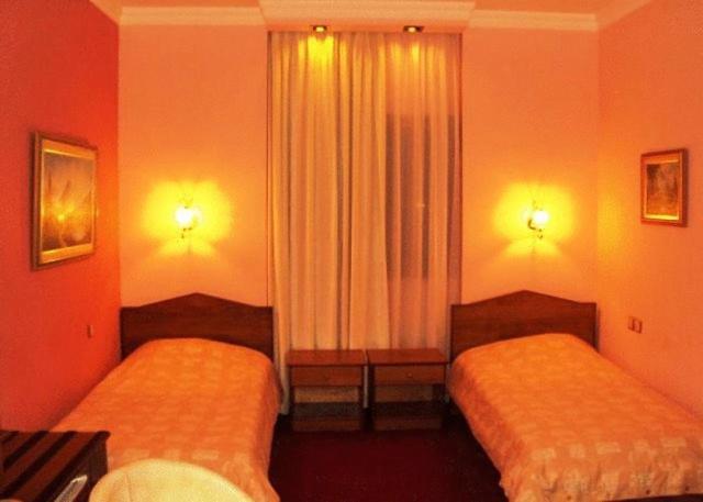 Astoria Hotel Traditional Komotini Room photo
